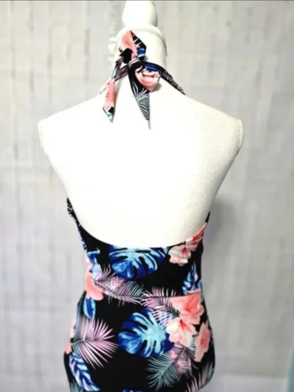 Women's One-Piece Halter Swimsuit – XXL – Tropical Floral – Tummy Control – NWOT - Picture 5 of 9